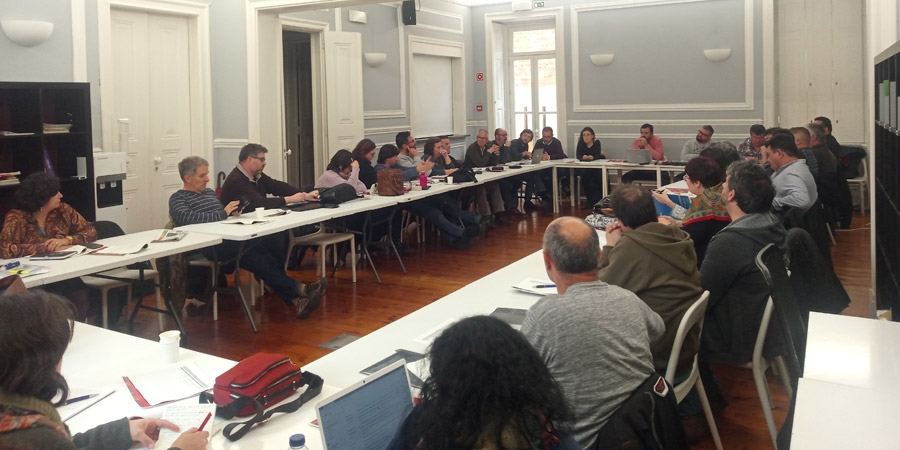 Reunião juntou dezenas de ativistas de Comissões de Trabalhadores