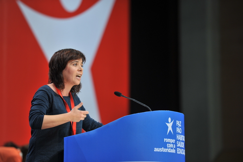 Após uma Convenção com duas moções quase empatadas, termina o modelo de coordenação paritária. Catarina Martins passa a ser porta-voz