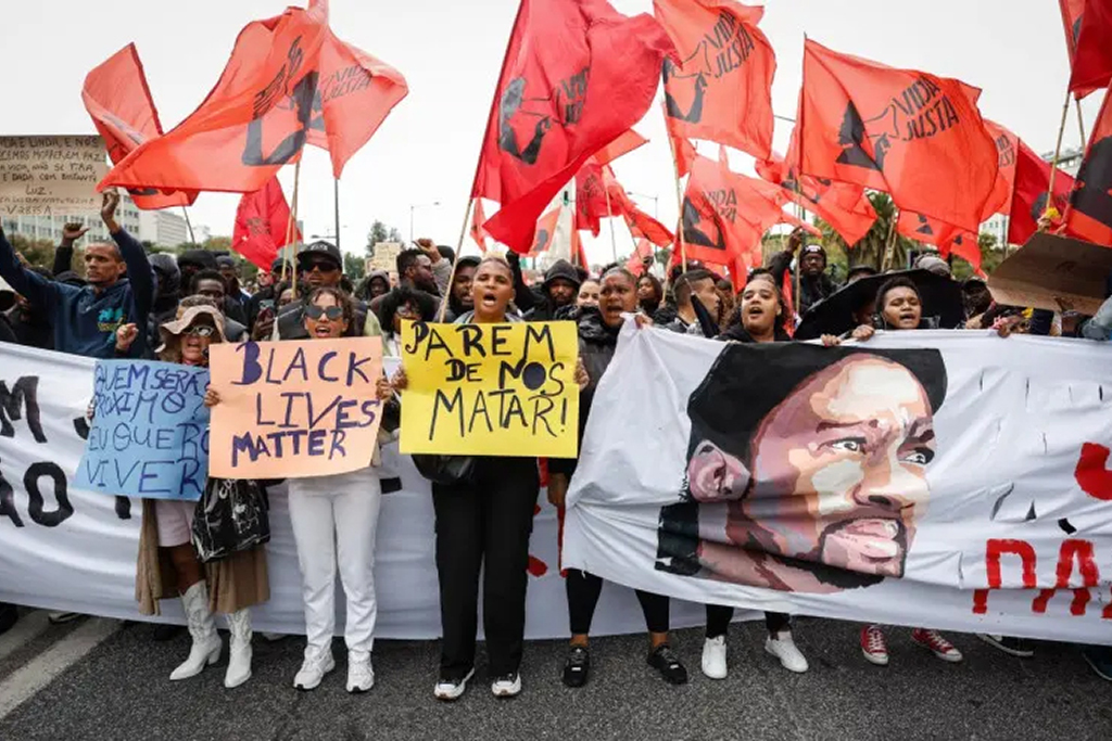  Perante o assassinato de Odair Moniz por um agente da PSP, milhares saem à rua para exigir justiça e respostas para as populações das periferia