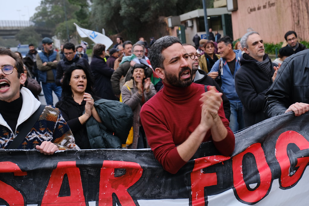 Multiplicam-se as manifestações contra o genocídio do povo da Palestina.